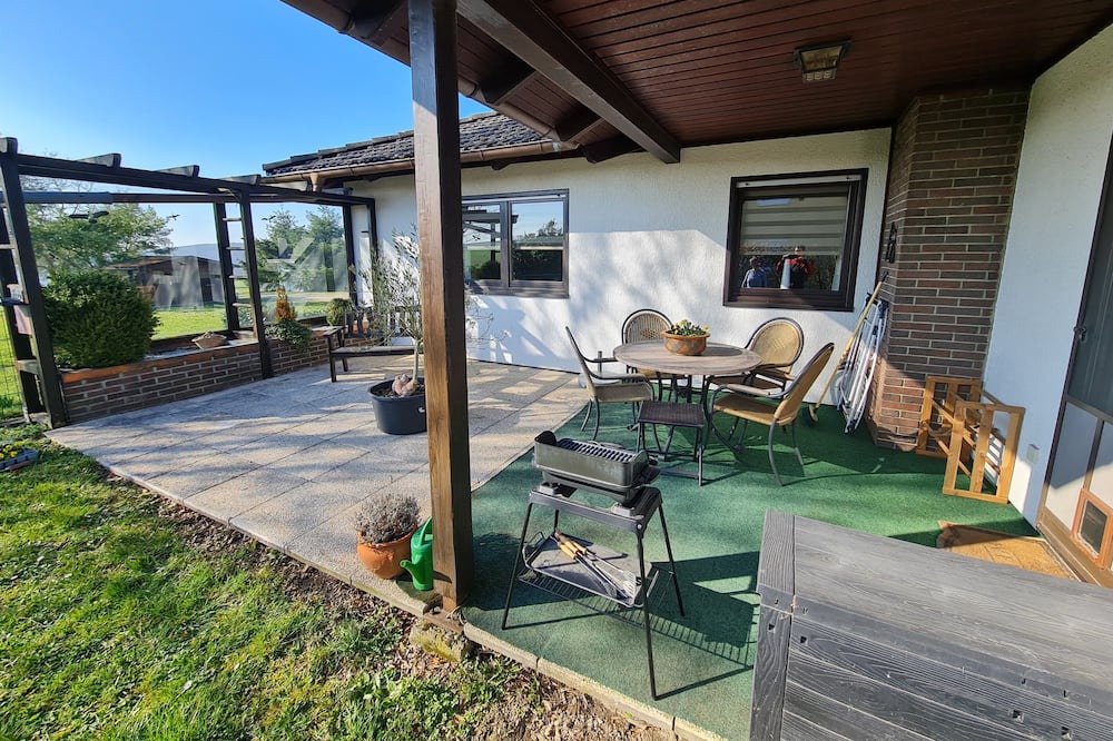 Morbach Apartment | Ferienwohnung Lindenallee Hunolstein Malerisch Gelegen im Schönen Hunsrück