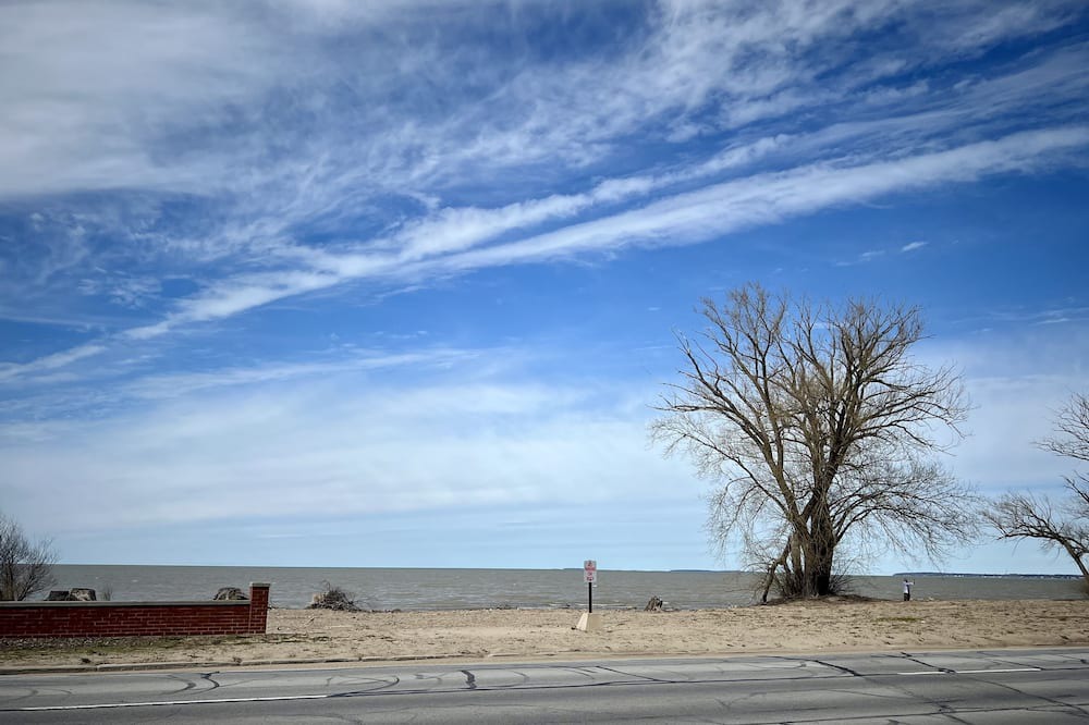 Port Clinton Cottage | New Construction ! With the beach and park out your front door