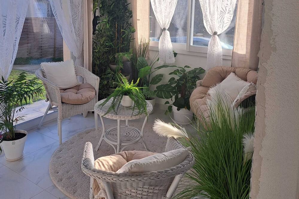 Saint-Cyr-la-Riviere House | Homerez - Nice house for 4 ppl. with garden and terrace at Saint-Cyr-la-Rivière