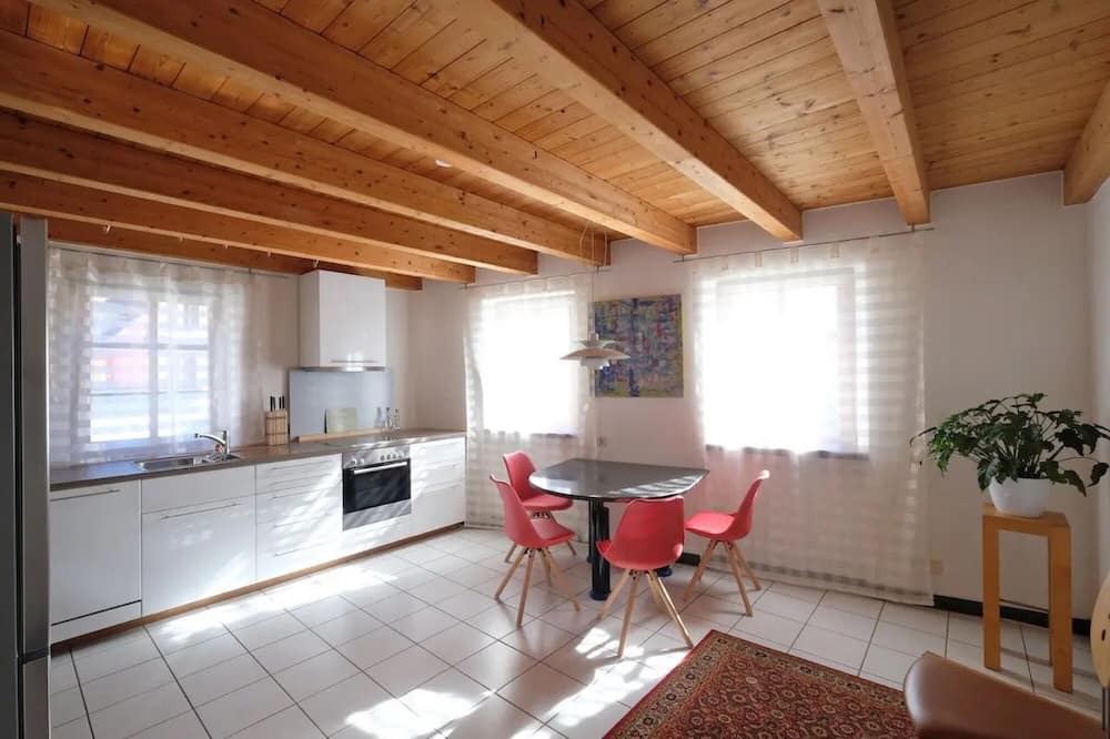 Altrip Apartment | Apartment 'Charmantes Fachwerkhaus Mit Stil' with Terrace, Wi-Fi and Air Conditioning