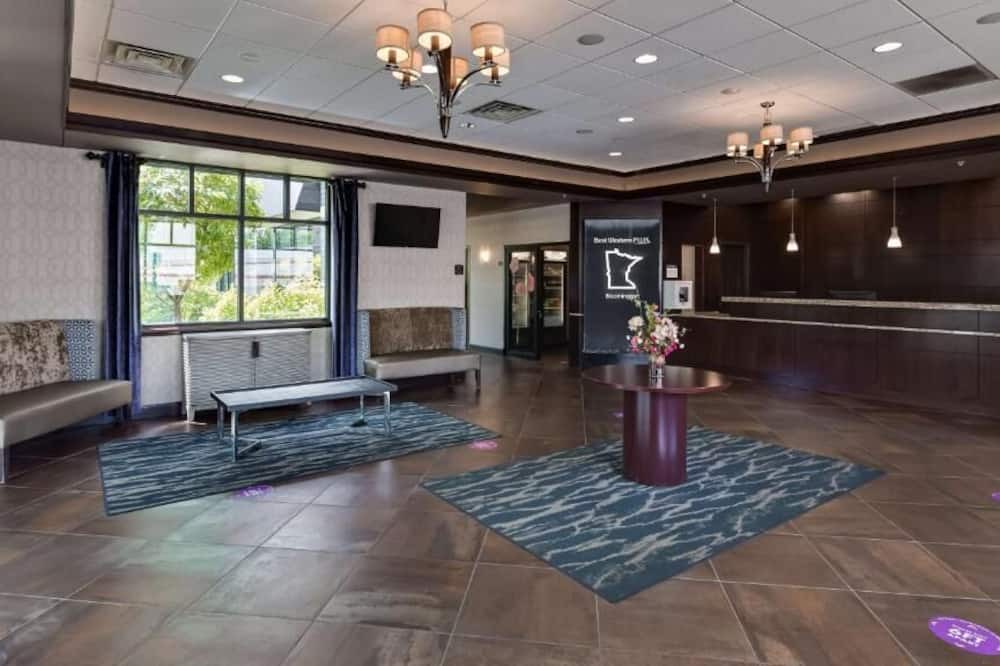 South Loop House | Ideal Family Getaway: Fun Water Park & Comfy Lodging Near Mall