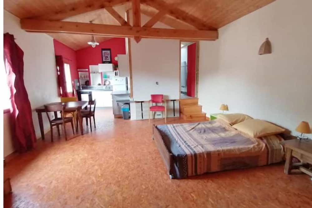 Busseol Apartment | Grand Studio Avec vu sur Château