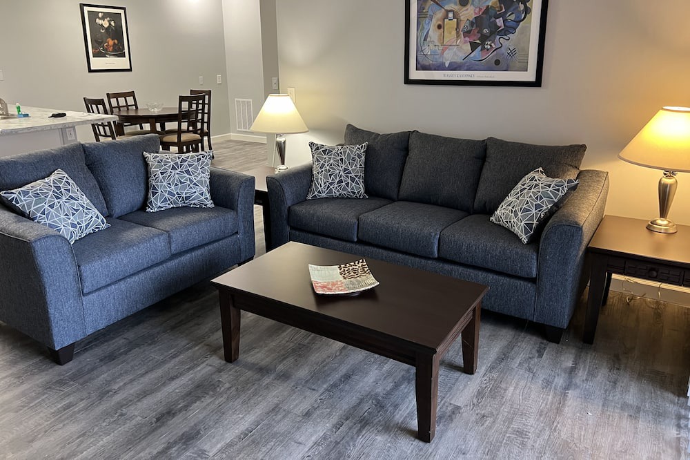 Troy Apartment | Another opening in Troy, just for you!