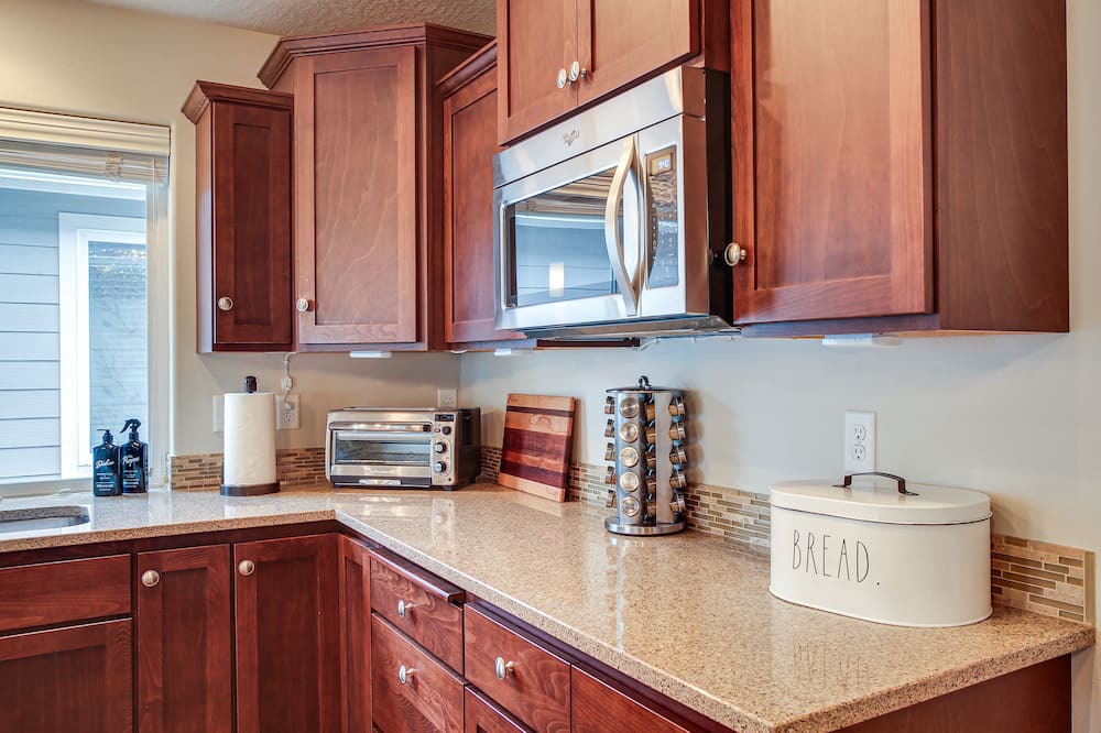 Liberty Lake House | Welcoming Liberty Lake Home ~ 18 Mi to Spokane!