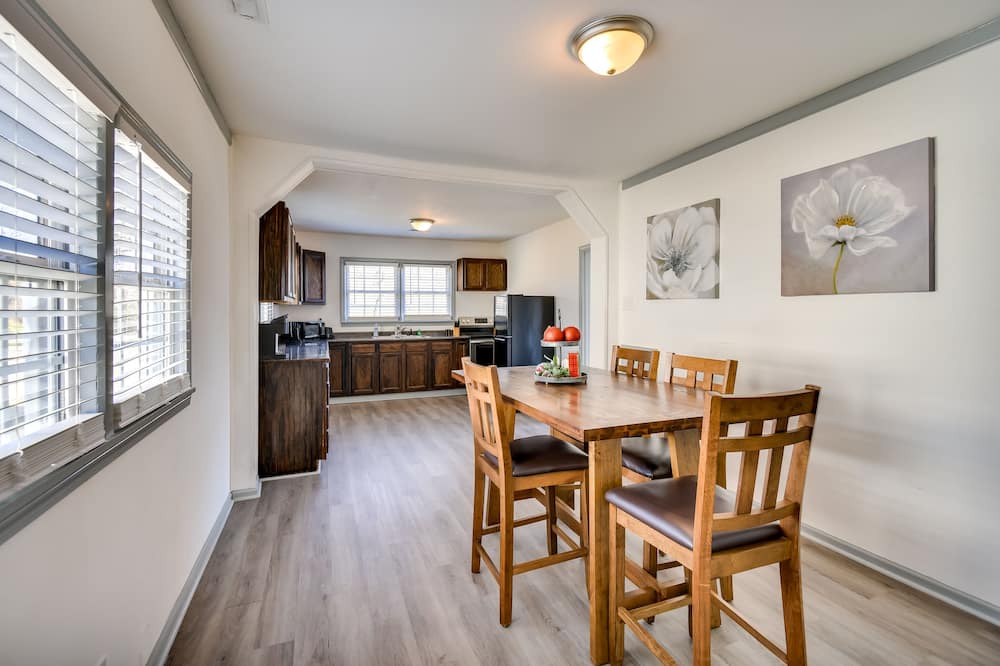 Pendleton Cottage | Quiet Murfreesboro Getaway - Pets Welcome!