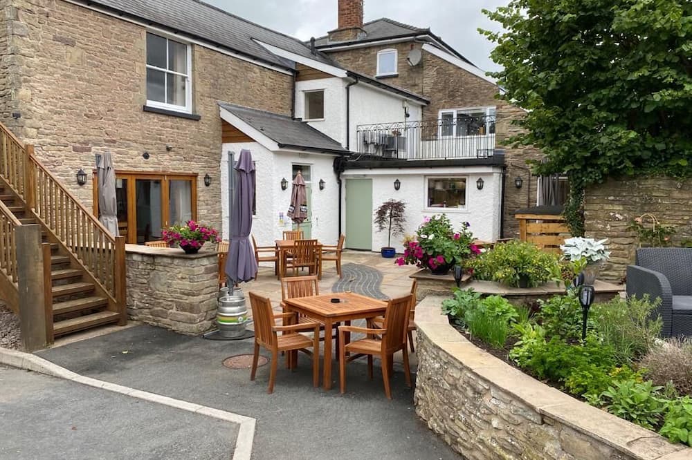 Ewyas Harold Bed & Breakfast | The Temple Bar Inn