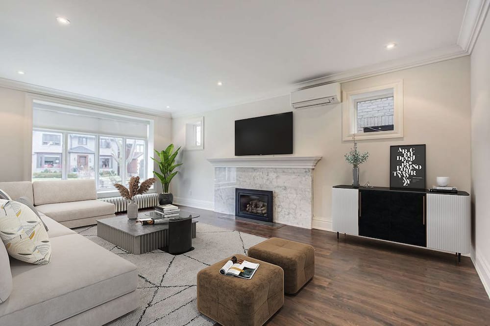 Midtown Toronto House | Luxurious Four Bedroom House in Forest Hill