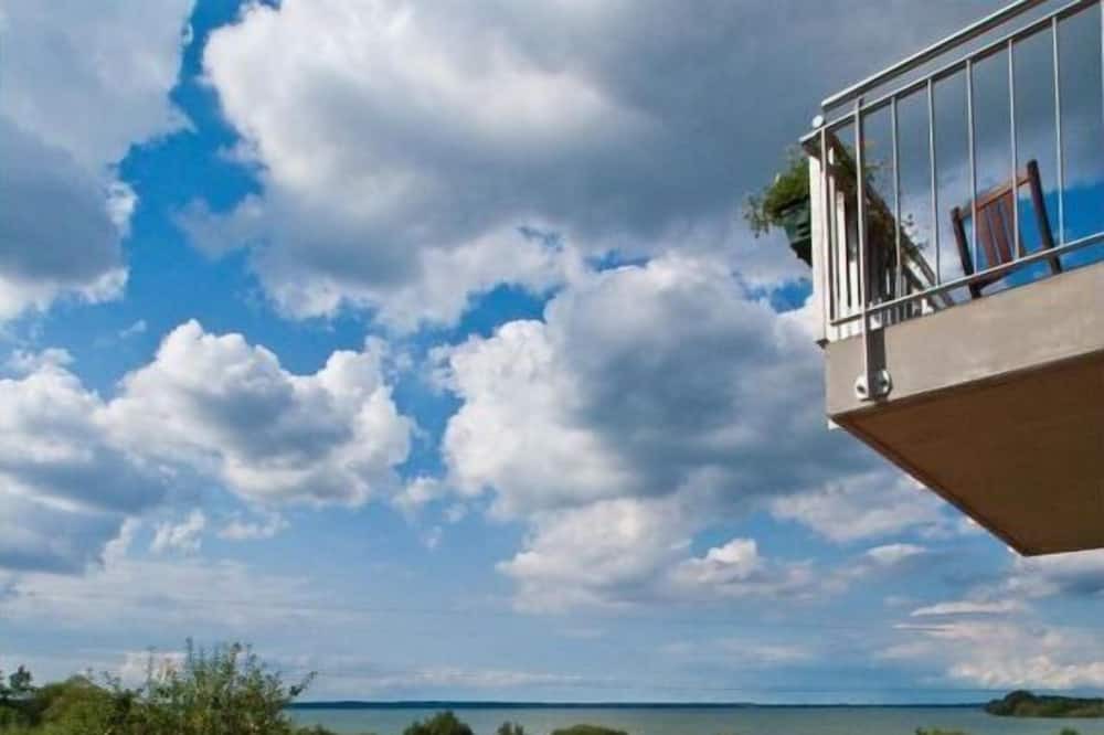 Rampe Apartment | Holiday home with lake view