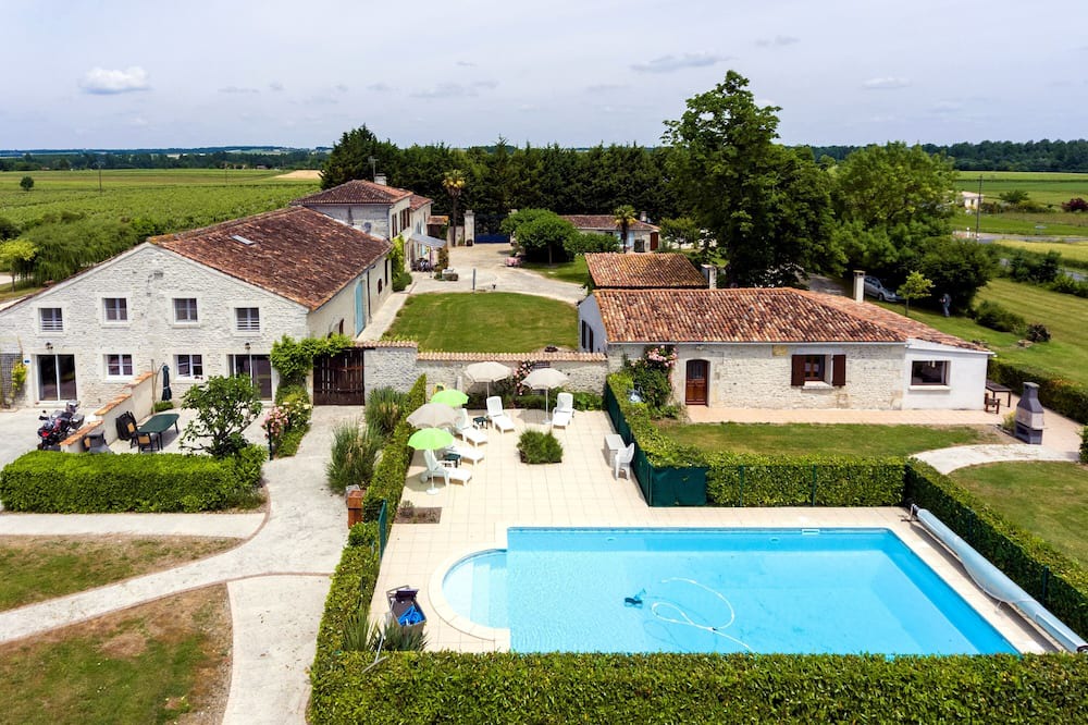 Brives-sur-Charente Bed & Breakfast | Les Roses Chambre Avec vue sur Jardin
