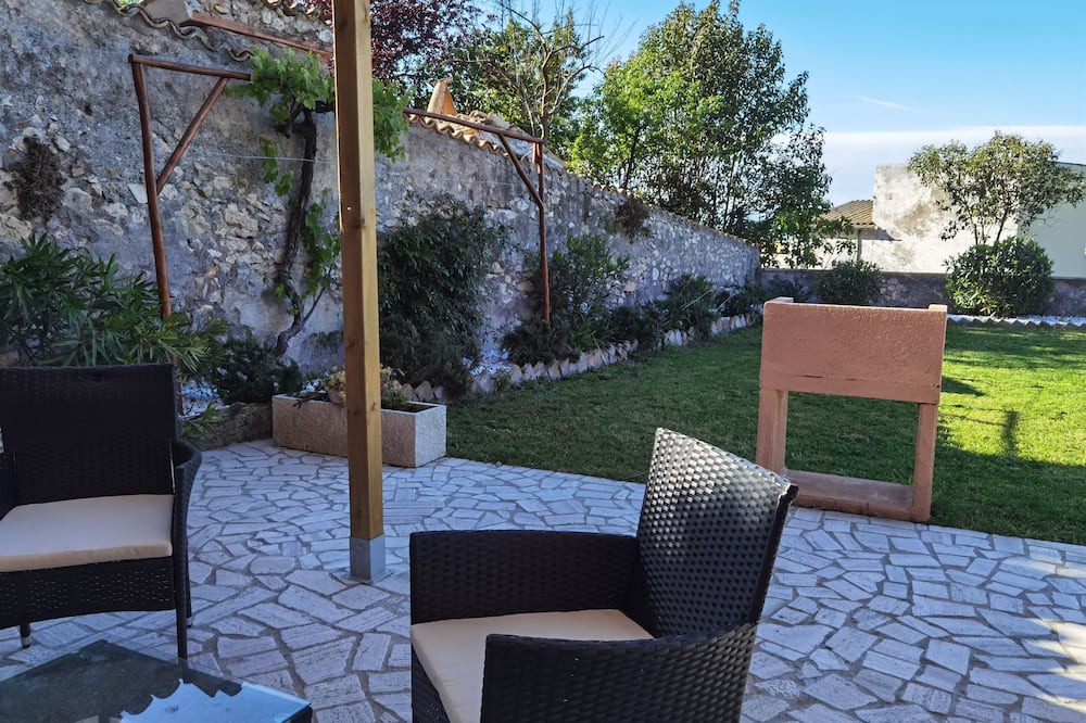 Fara in Sabina House | The Lovers' Lair, delightful house with garden in the magical historic center