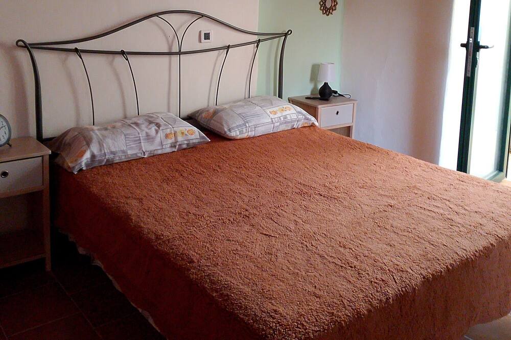 Molare Apartment | Apartment 'Casa Emma' with Wi-Fi