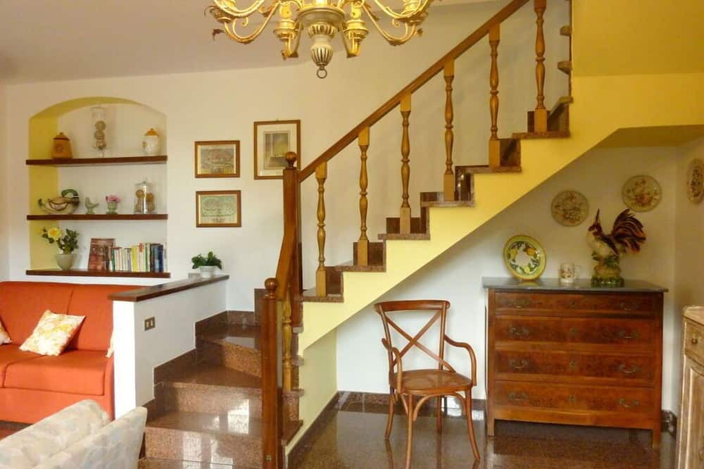 Strettoia Apartment | Holiday home Ortensia