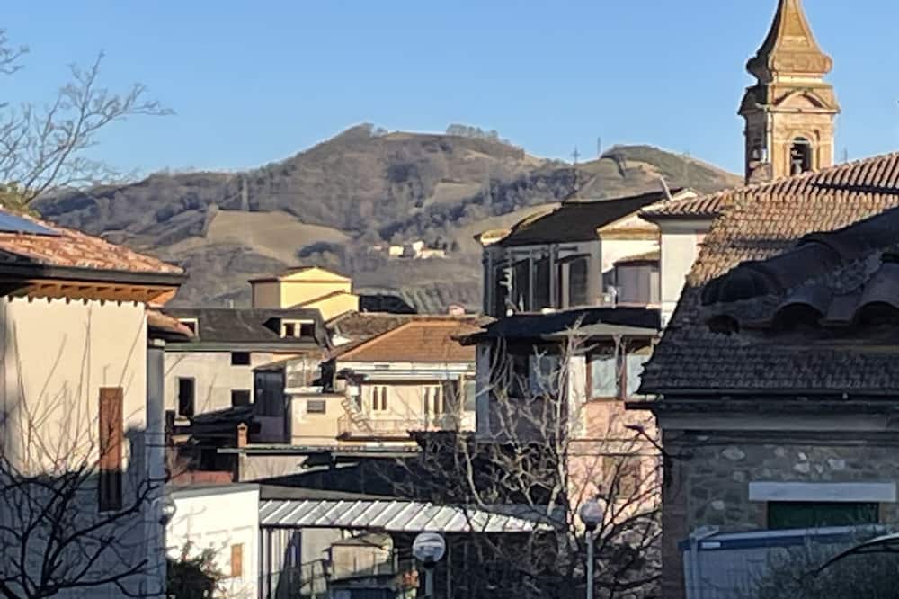 Bisenti Apartment | Central Bisenti Escape with 55 square metre sunny Terrace and secure parking