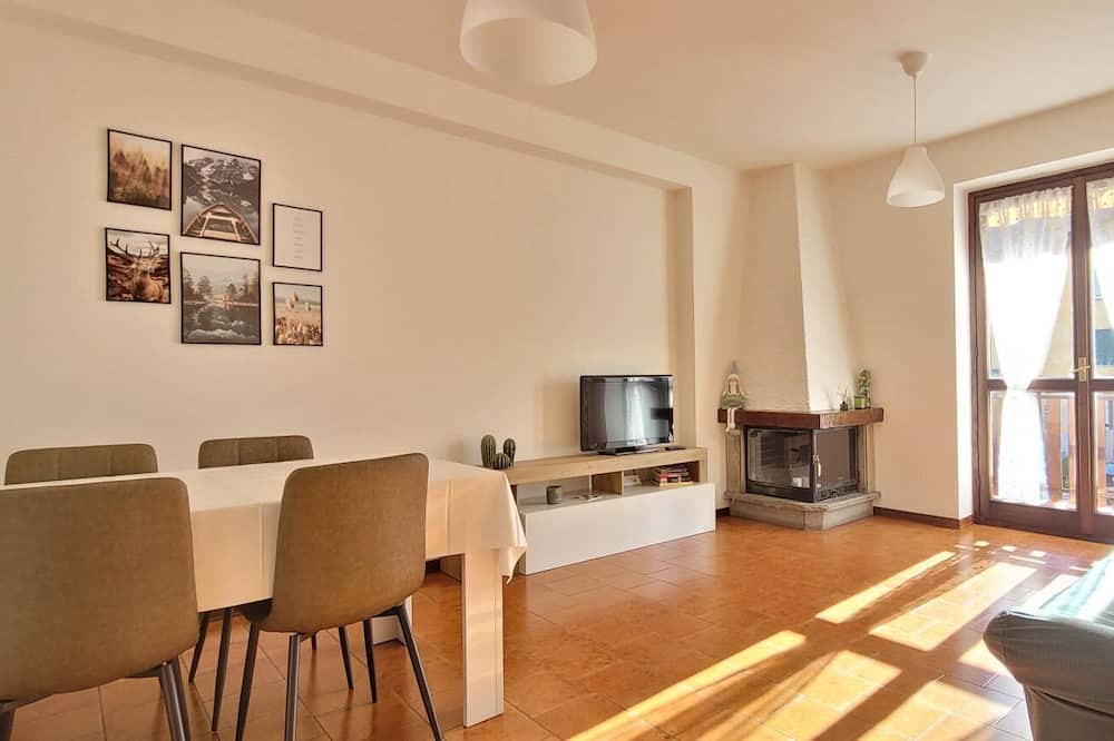 Introbio Apartment | Introbio - L'Abete Apartment