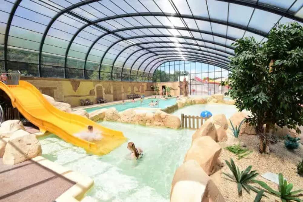 Saint-Julien-des-Landes House | Camping 5 étoiles - Piscine - eec0bf