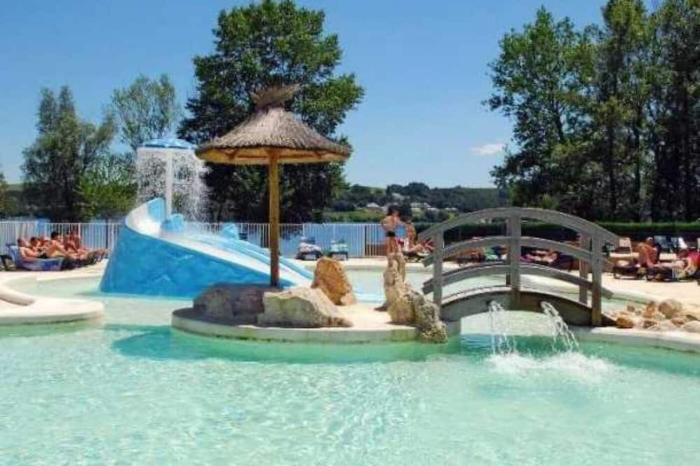 Canet-de-Salars House | Camping 4 étoiles - Parc aquatique - eeeaha
