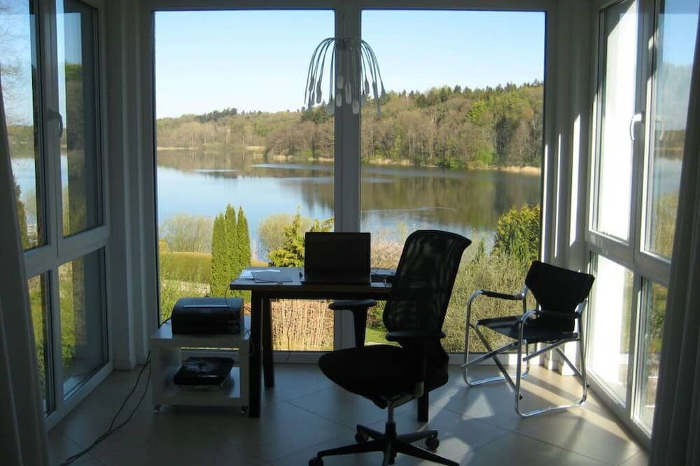 Strenglin Apartment | Holiday house on the lake bank