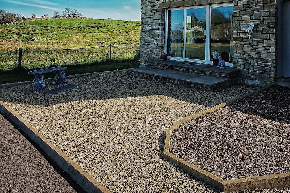 Ballyshannon Apartment | Cosy modern home situated in the stunning peaceful Donegal countryside