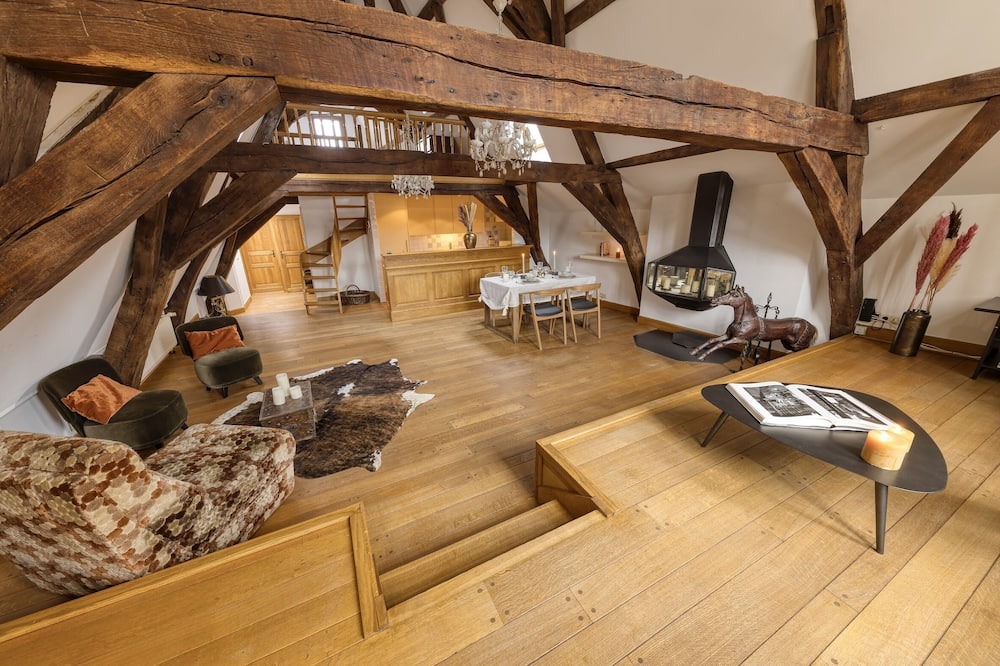 Dansaert Apartment | Chic Penthouse Grand-Place