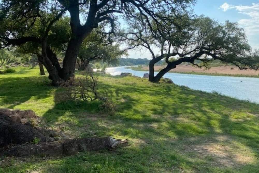 Llano Cabin | Llano River Cabins
