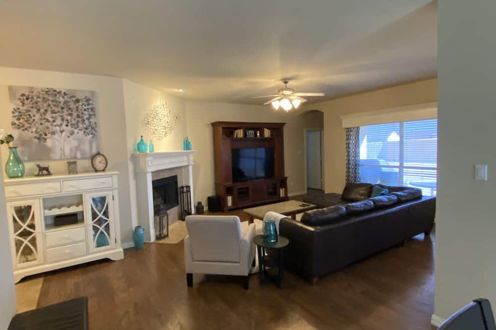 Forney House | Relaxing family friendly house minutes from Dallas