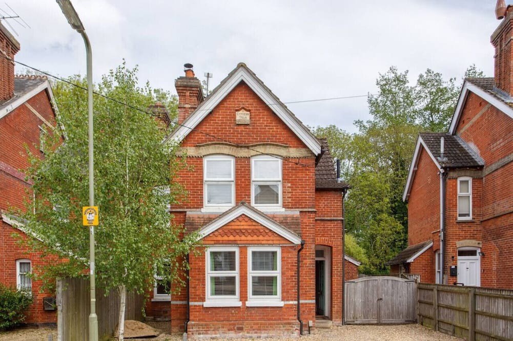 Andover House | Executive Victorian House