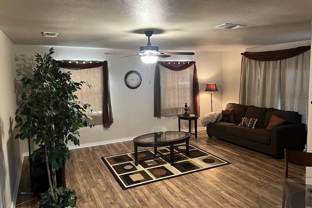 Odessa House | Home Away From Home