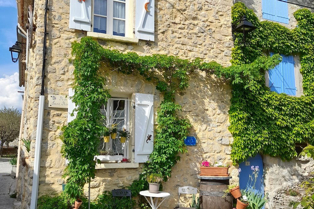 Rochebrune House | Petite Maison de Village en Drôme Provençale