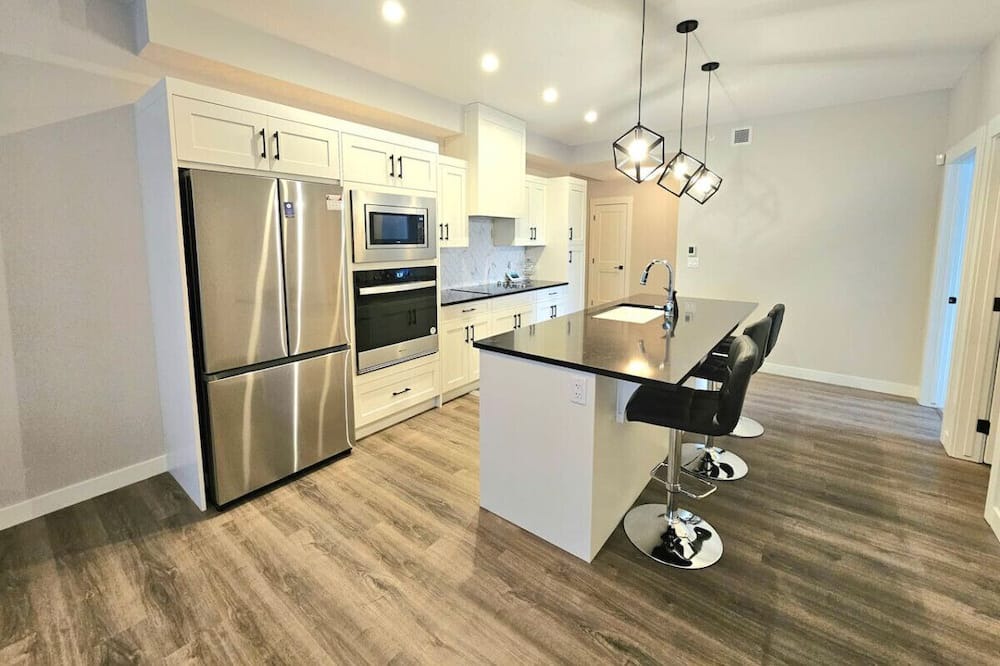 Sage Hill Apartment | Luxury Sage Hill Condo