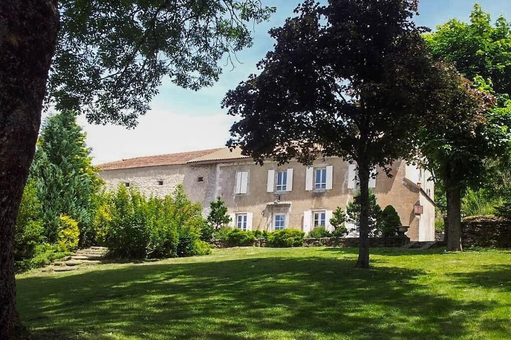 Villeneuve Other | Ferme 8 Personnes Avec Piscine