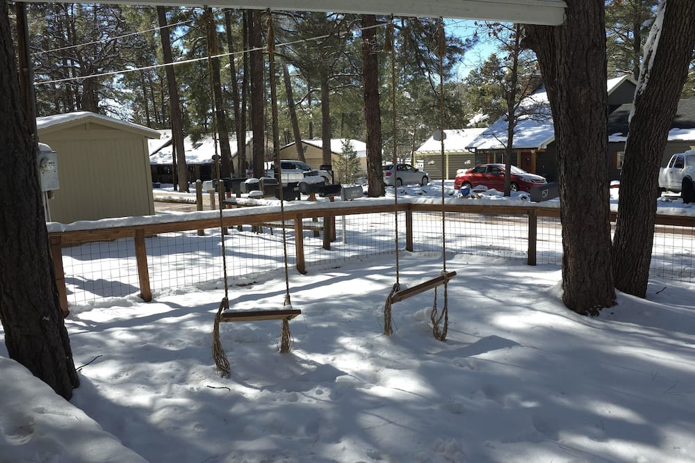 Pinetop-Lakeside Cottage | Beautiful remodeled Cottage central locationed, 36 mile from Sunrise ski resort
