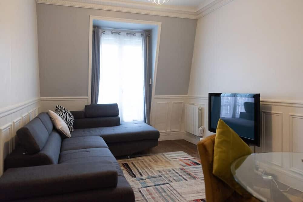 Gare Apartment | Nice 45 m² near the Asian Quarter