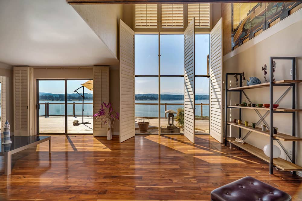 Bremerton House | Serene Waterfront Retreat w/ Private Beach & Sauna