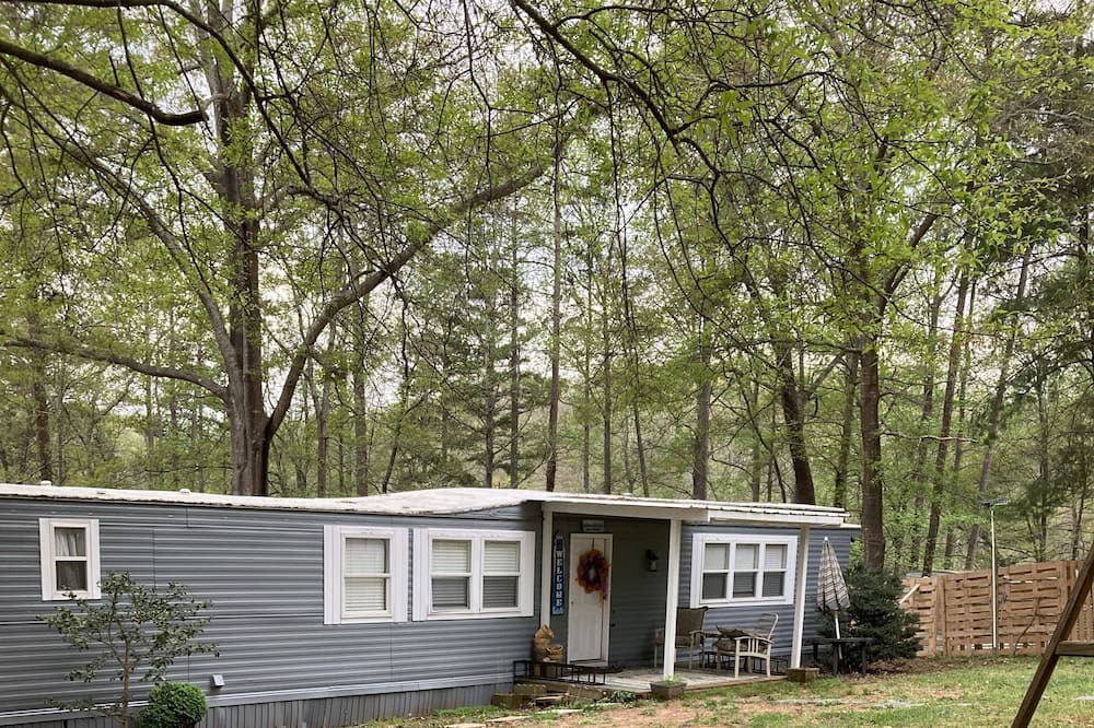 Anderson House | Lake Hartwell - Clemson Get Away