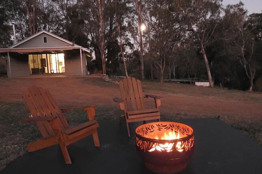 Murphys Creek House | Farm Stay - 2 Bedroom cottage