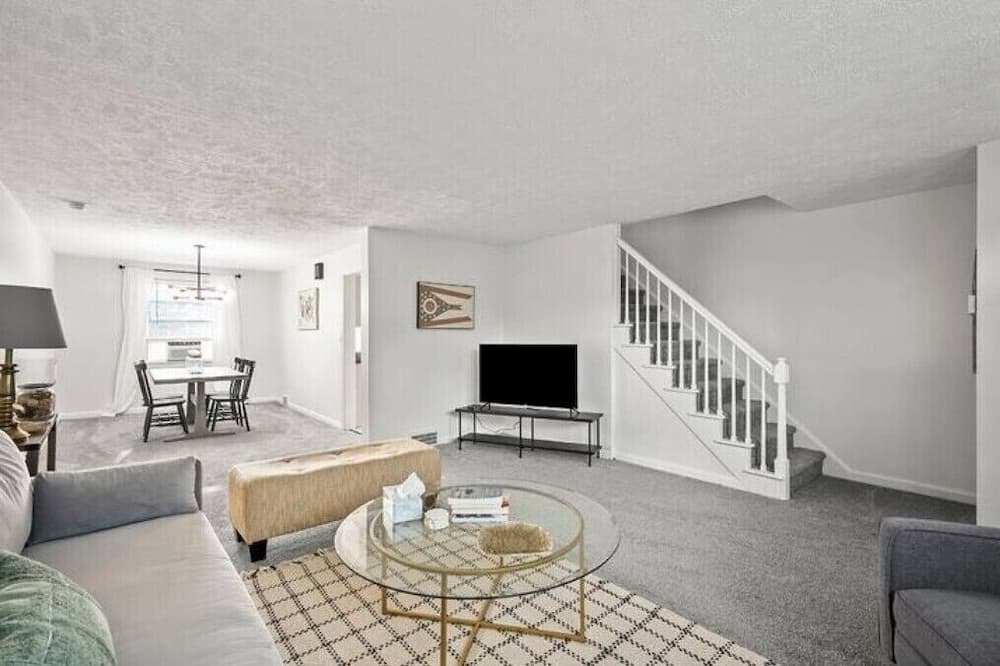 Highland Hills House | On the Hills