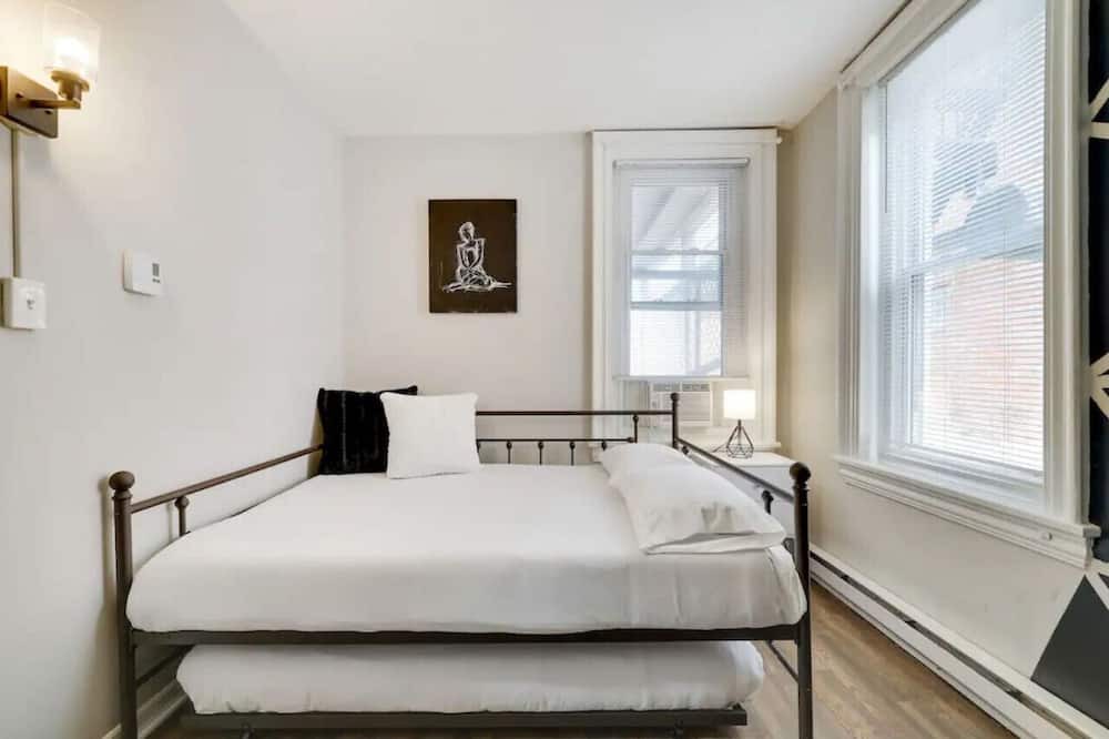 Allentown Apartment | Supreme Hidden Gem in Allentown