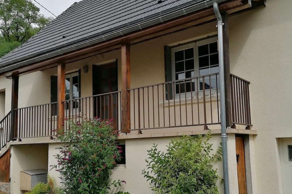 Bard-le-Regulier House | Vrbo Property