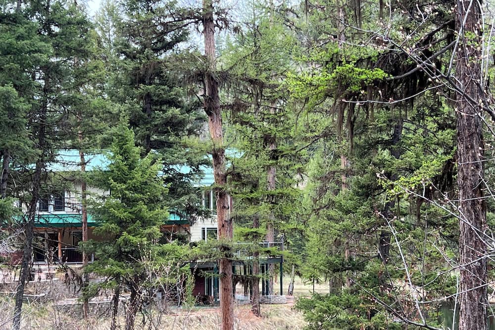 Greenough House | ClearwaterRiver getaway