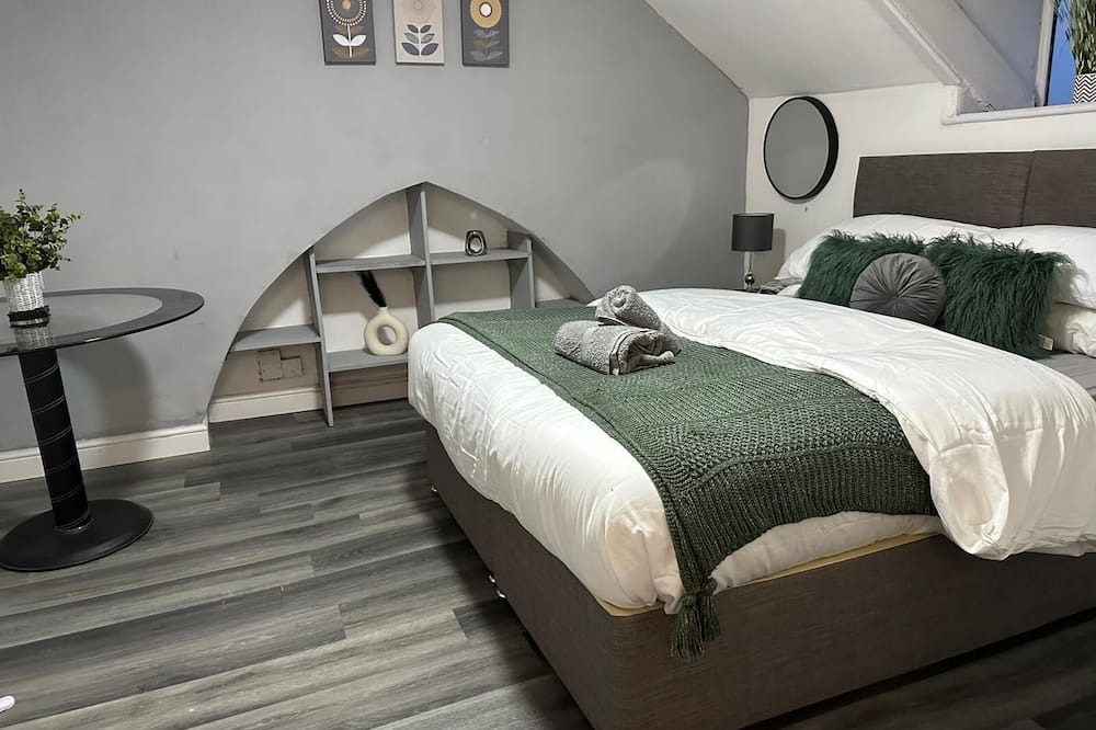 Newport Apartment | Studio Flat in Newport - Close to City Centre