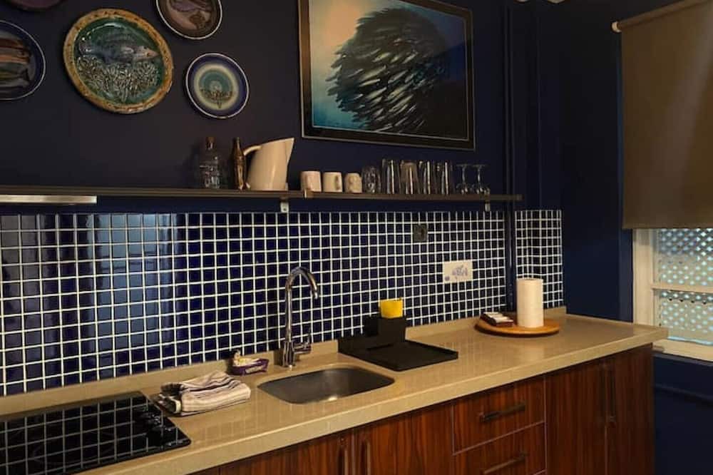 Fenerbahce Apartment | Artistic Apartment in Fenerbahce!