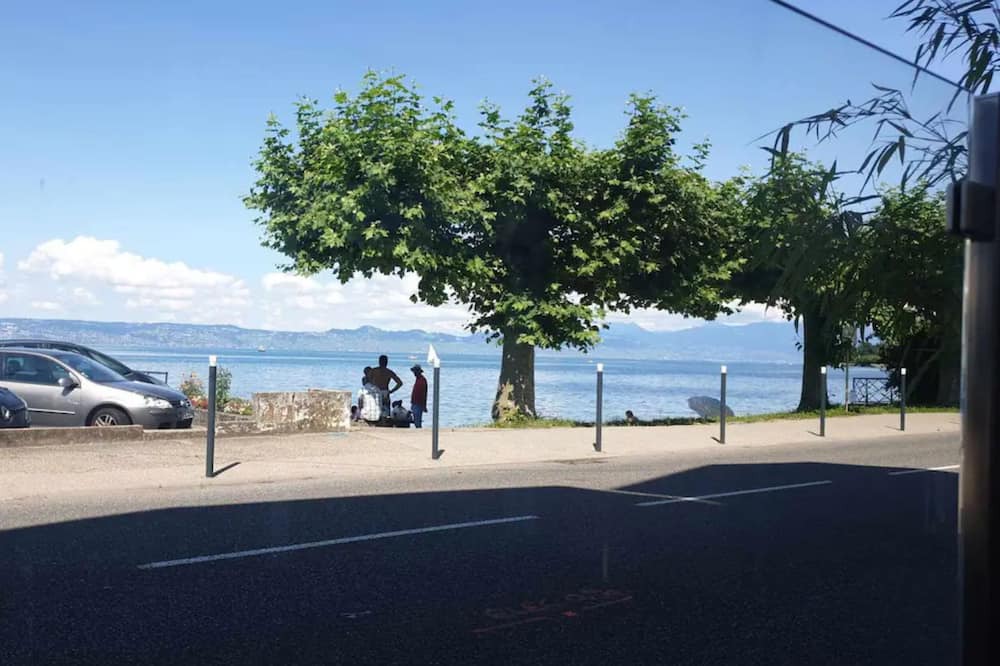 Publier Apartment | Apartment 'Superbe Cocon En Bord Du Lac' with Lake View and Wi-Fi