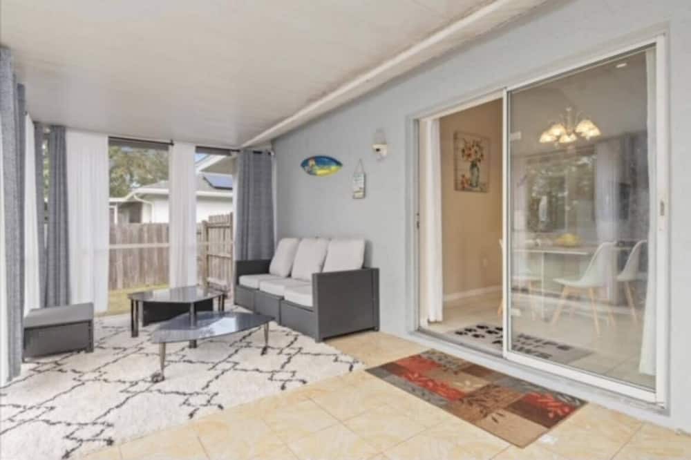 Bee Ridge House | Cozy Vaca house near Siesta Key