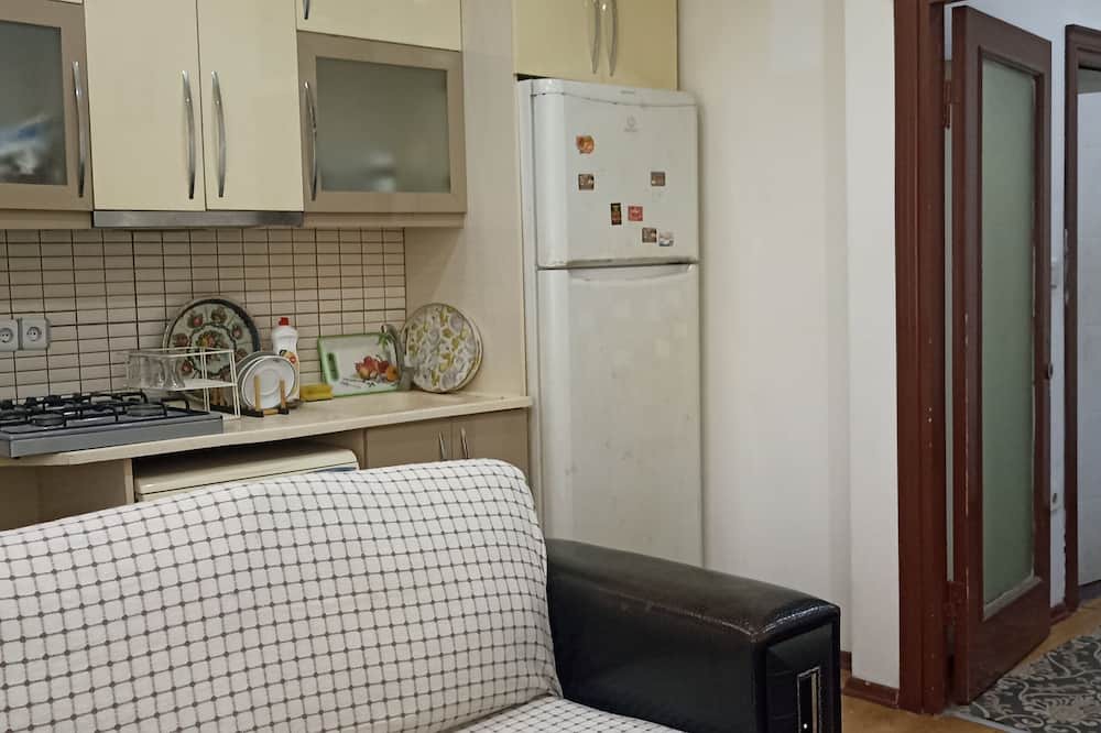 Bahcelievler House | Şirinevler merkezinde full eşyalı 1+1 müstakil giriş daire