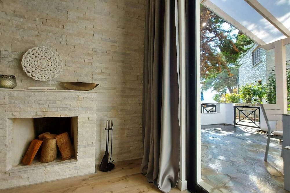 Platres House | Phaedrus Living: Luxury Maisonette Platres