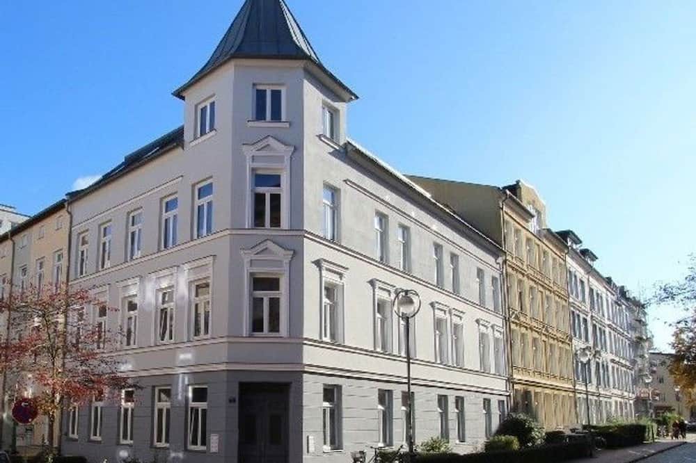 Kropeliner-Tor-Vorstadt Apartment | Apartment Nautica Ruhig und Famiienfreundlich - Maritime Ferienwohnung Nautica Ruhig und