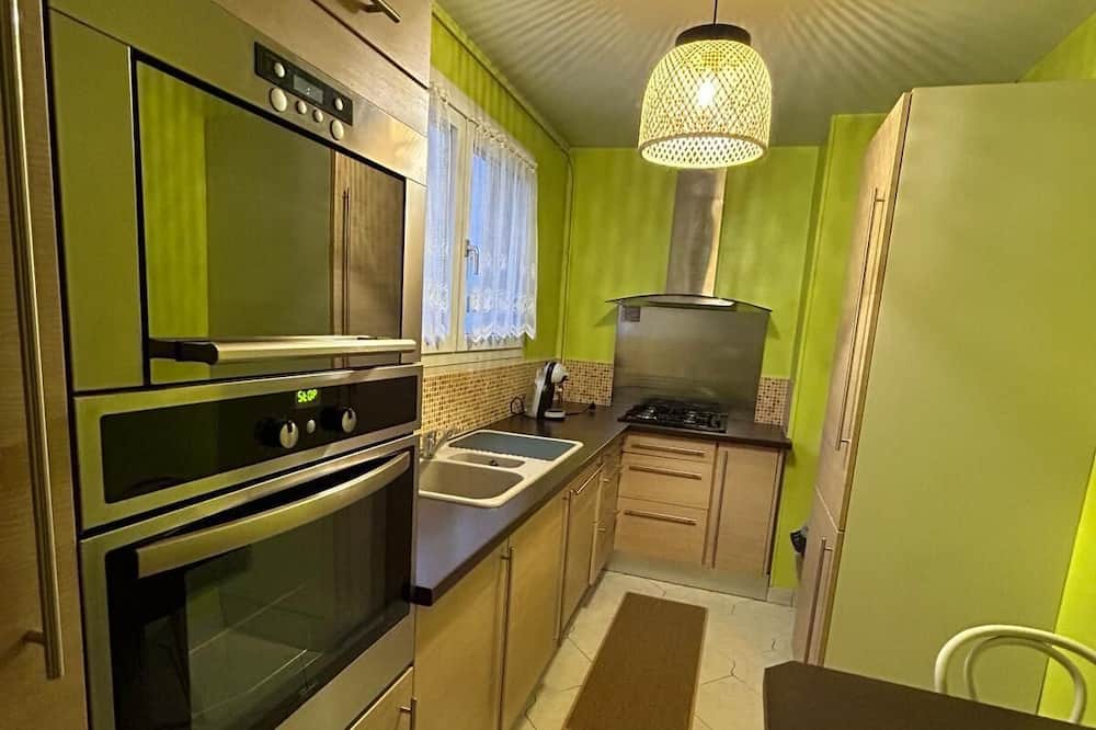 Mitry-Mory Bed & Breakfast | Room near Paris - CDG Airport - Disneyland - Astérix Park - Exhibition Centre
