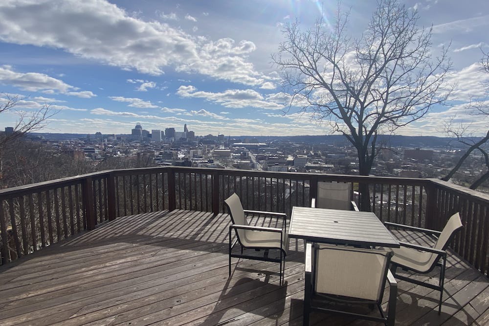CUF Condo | Two-Story Luxurious Condo with Deck and Amazing City Views Close to the Action