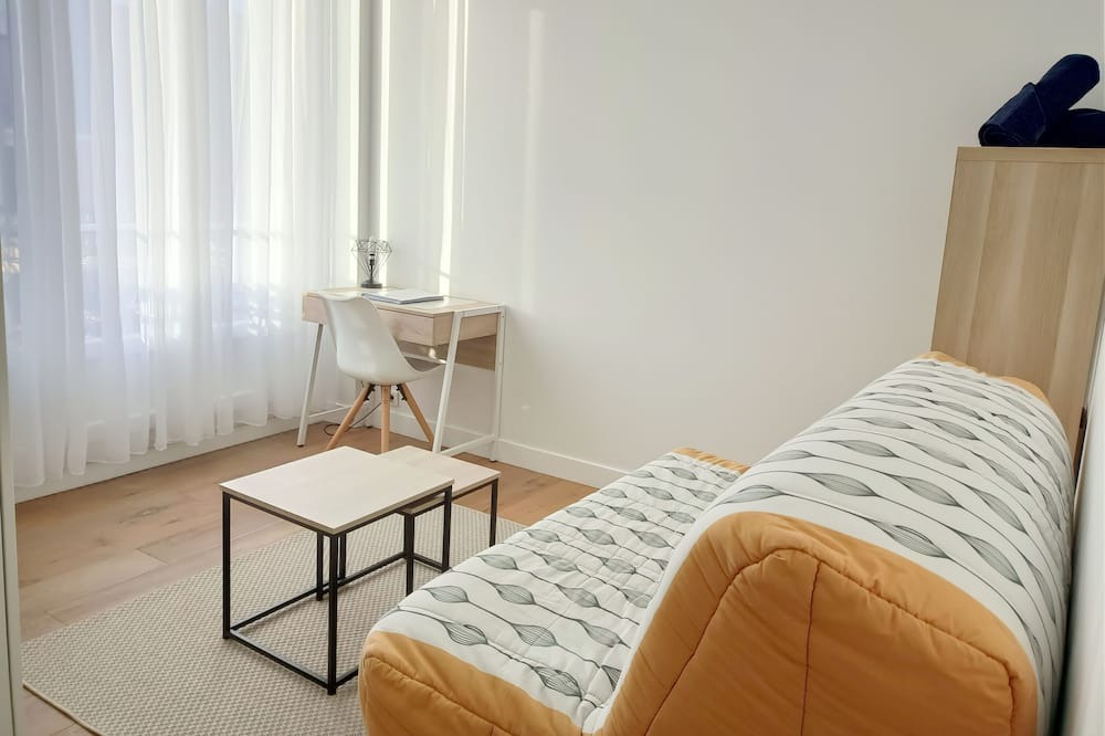 Le Raincy Apartment | Vrbo Property