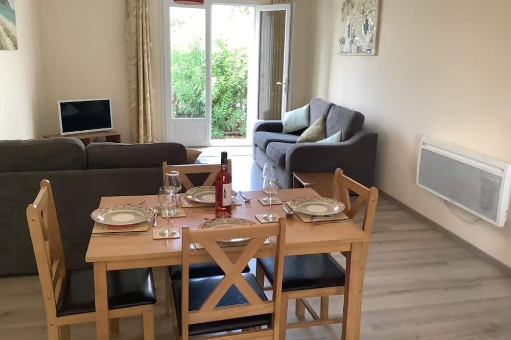 Gondeville Apartment | Gîte Pour 4 Personnes au Milieu du Vignoble Charentais